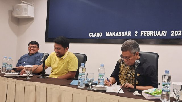 Ketua DPD I Golkar Sulsel, Taufan Pawe (Kanan).