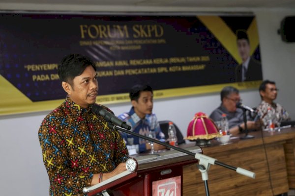 Pj Sekda Firman Pagarra Harap Forum OPD Dukcapil Fokus Penyelesaian IKD di Tahun 2024