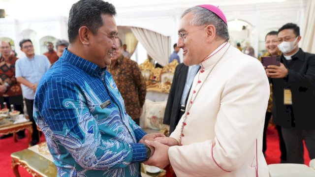 Pj Gubernur Sulsel Jamu Dubes Vatikan dan Rombongan