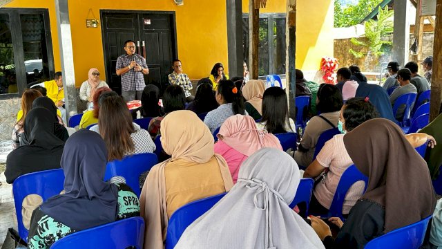 Anggota DPR RI Muhammad Fauzi Salurkan Sebanyak 200 BSPS Tiap Tahun di Luwu Timur