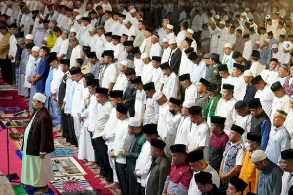 Bapenda Ikuti Salat Subuh Berjamaah Bersama Forkopimda se-Kota Makassar