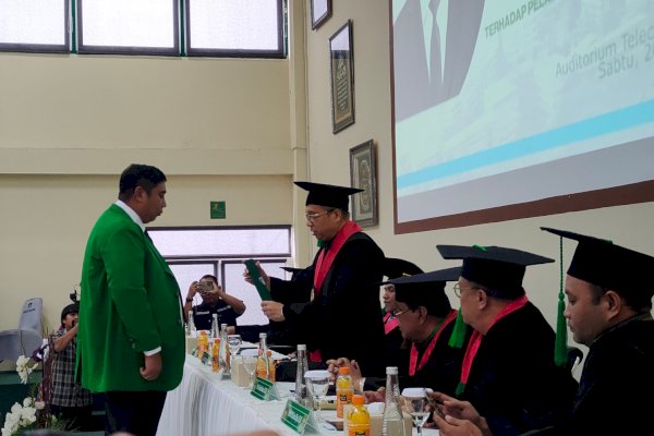 Bupati Chaidir Syam Dedikasikan Gelar Doktornya Untuk Masyarakat Maros