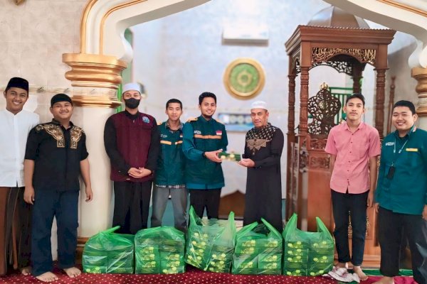 Salurkan 32.500 Paket Iftar, LAZ Hadji Kalla Fokus Sasar Wilayah Miskin Ekstrem di Makassar