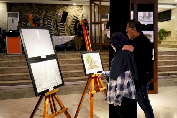 Danny Pomanto Apresiasi Gradasi Sketch Exhibition Himpunan Mahasiswa Arsitektur UNHAS