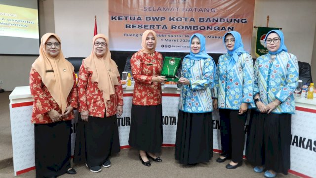 Terima Kunjungan DWP Bandung, Fadliah Firman Perkenalkan Proker, Produk UMKM hingga ‘Makassar Kota Makan Enak’