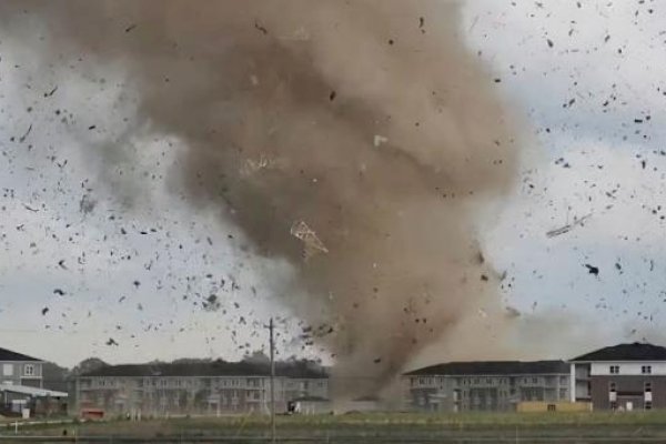 Tornado Terjang Amerika, 3 Orang Tewas