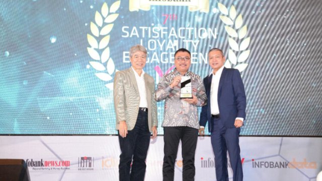 Kedepankan Layanan Digital, Bank Sulselbar Didapuk Jadi BPD Terbaik di SLE Awards 2024