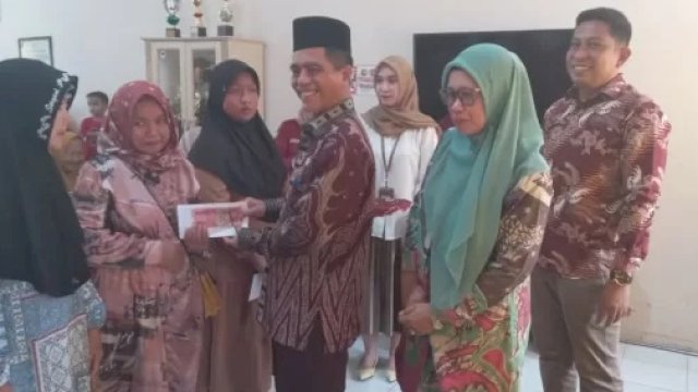 Implementasikan Kepedulian Pemerintah, Dinsos Selayar Gandeng Bank Sulselbar Salurkan Tunjangan Lansia