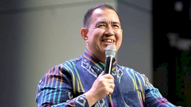 Pendeta Gilbert.(F-INT)