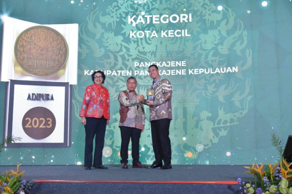 Kabupaten Pangkep Raih Piala Adipura 2023-2024