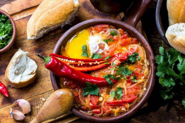 Makan Makanan Pedas Bisa Memperpanjang Usia? Ini Penjelasannya