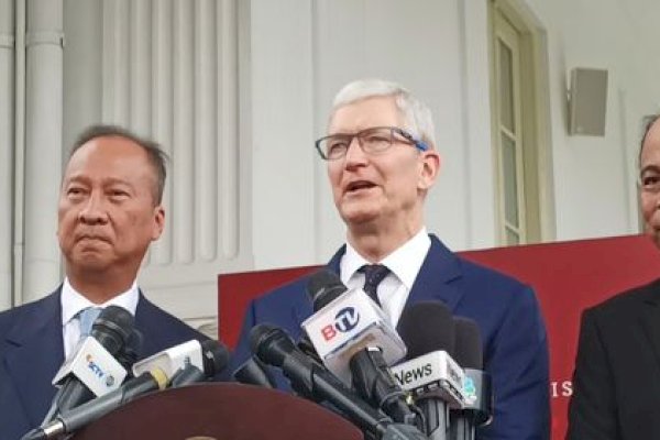 Indonesia Impor 2 Juta iPhone Setahun, Jokowi Minta Apple Bangun Pabrik-Luhut Jadi Koordinatornya