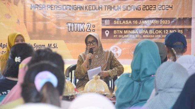 Apiaty Amin Syam Menerima Aspirasi Warga Minasa Upa dalam Reses Pertamanya