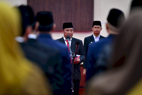 Pj Gubernur Bahtiar Lantik Pejabat Administrasi-Pengawas Lingkup Pemprov Sulsel