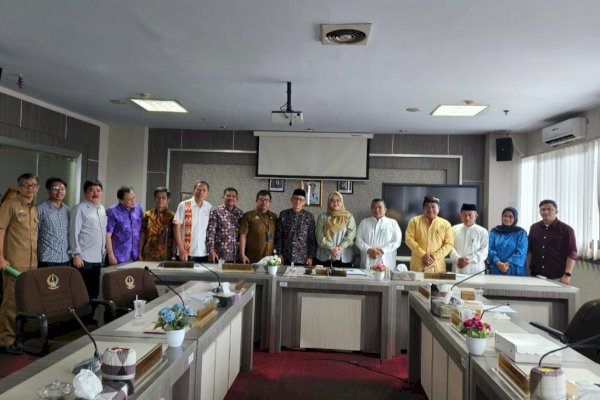 Dipimpin Vonny Ameliani, Rapat Perdana Pansus Ranperda Tentang Ahlak Mulia Hadirkan FKUB Sulsel