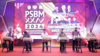 Danny Pomanto Tabuh Gendang pada Pembukaan PSBM XXIV