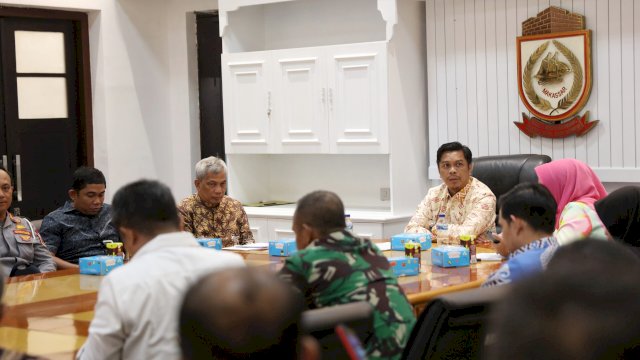 PJ Sekda Pimpin Rakor Penataan PK5 Kawasan Pasar Pamos Cenderawasih