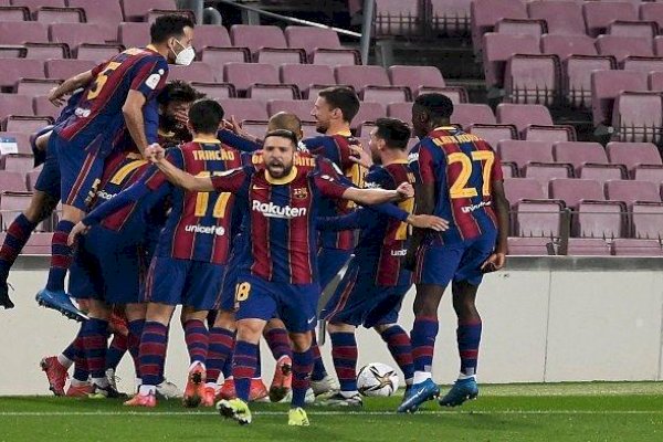 Dihancurkan PSG, Barcelona Menuju Nirgelar Musim Ini