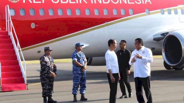 Presiden Jokowi Berbincang Akrab dengan Rachmat Gobel.(F-INT)