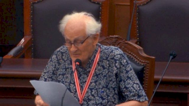 Romo Magnis Beri Keterangan di MK.(F-INT)