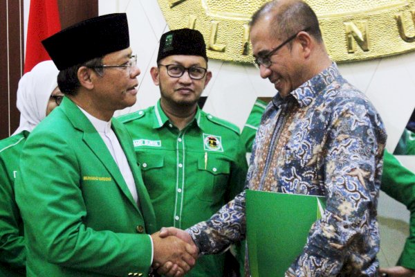 Hasyim Sebut Usaha PPP Lolos ke Senayan Lewat MK Tak Akan Tercapai, Mardiono: Ketua KPU Bukan Pengganti Tuhan