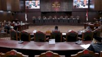 Sidang Pileg di MK Diwarnai Keributan