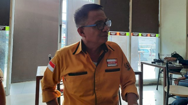 Ketua DPD Hanura Sulsel, Amsal Sampetondok.
