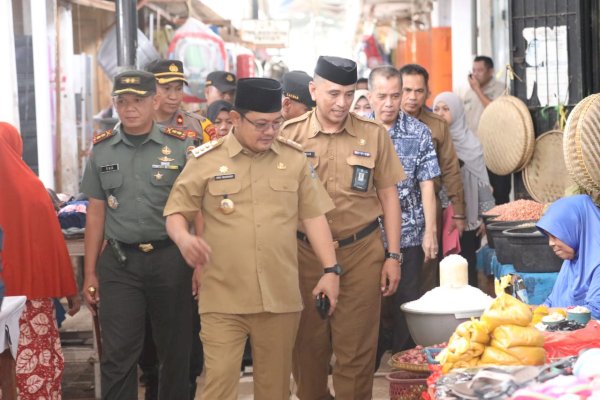 Pantau Stabilitas Harga, Pj Bupati Bantaeng Kunjungi Pasar Tradisional