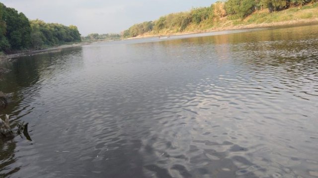 Bengawan Solo.(F-INT)