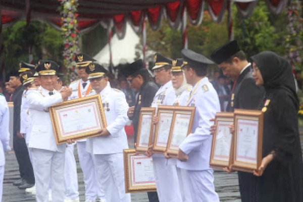 Hari Otoda ke-28, Pemkab Bantaeng Raih Penghargaan EPPD Sebagai Wujud Apresiasi Mendagri