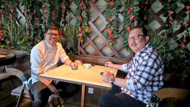 Ketua PKB Sulsel Azhar Arsyad (kiri), Bersama Ketua Demokrat Sulsel Ni'matullah (kanan).