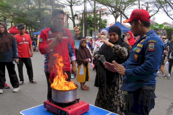 Damkar Makassar Gelar Sosialisasi-Edukasi Berkonsep &#8220;Play With Flying Fox&#8221;