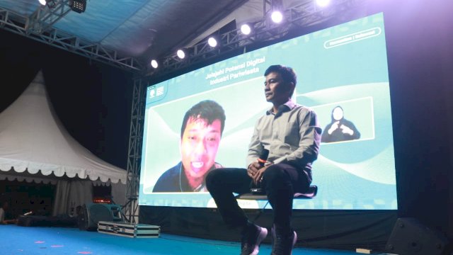 Masyarakat Padati dan Meriahkan Semarak Desa Bantaeng