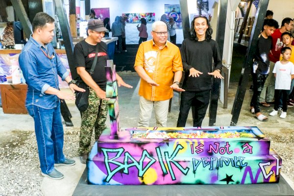 Hadirkan 20 Perupa, Pameran Revolusi Esok Pagi Kembali Digelar di Makassar