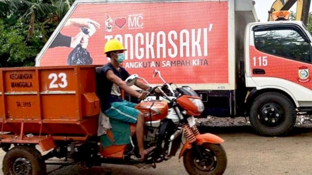 Mobil Pengangkut Sampah di Makassar (Foto:Int)