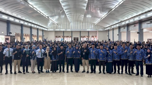 Wabup Maros Suhartina Bohari Ingatkan PPPK Tidak &ldquo;Sekolahkan&rdquo; SK