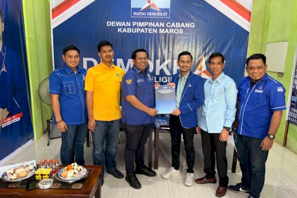 Chaidir Syam-Suhartina Bohari Resmi Ambil Formulir di Partai Demokrat Maros