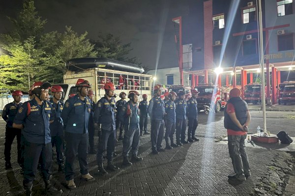 Peduli Korban Bencana, Dinas DamKarMat Kota Makassar Kirim Bantuan ke Wilayah Terdampak Bencana di Sulsel