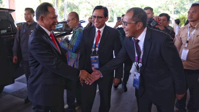 Danny Pomanto bersama Menteri Tito.