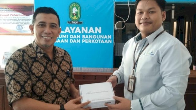 Bapenda Terima Bantuan Mesin Electronic Data Capture dari Bank Sulselbar Cabang Sinjai