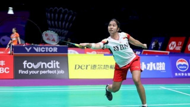 Ester Narumi.(F-INT)