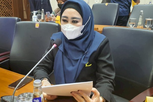 Kenaikan UKT Dibatalkan, Lisda Hendrajoni: Alhamdulillah, Doa Rakyat Kecil