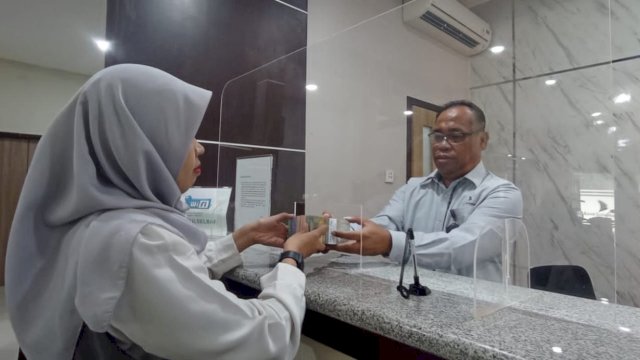 Bank Sulsebar Cabang Maros Siapkan Rp3 M untuk Penukaran Pecahan Uang Baru