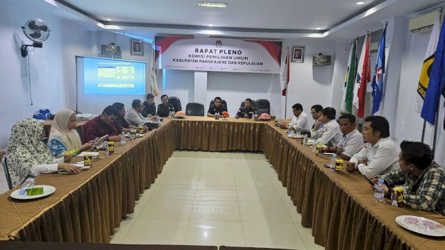 KPU Pangkep Gelar Pelantikan KPPS Secara Serentak