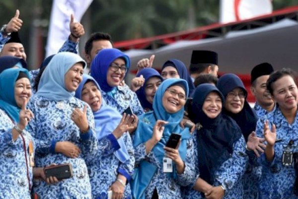 Kemenkeu Cairkan Gaji Ke-13 ASN hingga Pensiunan Rp 32 Triliun