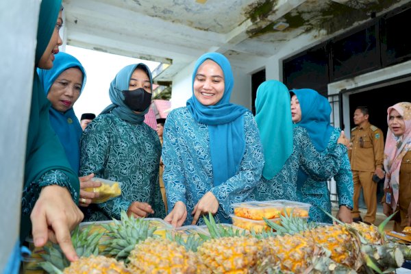 Dokter Ulfah Gencarkan Gerakan Pangan Murah di Barru, Harga Sembako Mulai Menurun: Salah Satu Bentuk Ikhtiar Kita Kepada Masyarakat