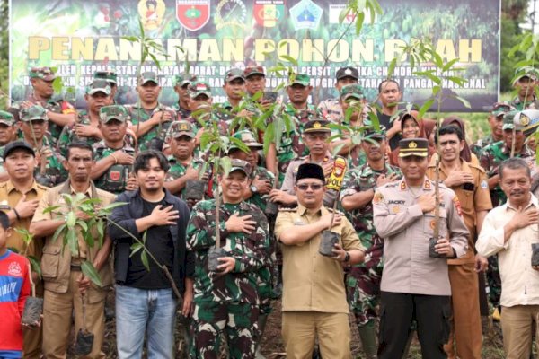 Pj Bupati Bantaeng Apresiasi Penanaman Pohon Buah di Wilayah Kodim 1410/Bantaeng