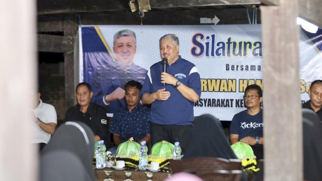 Bakal Calon Bupati Pinrang Andi Irwan Hamid Silaturahmi bersama Masyarakat Dusun Bottae, Desa Makkawaru, Kecamatan Mattiro Bulu, Pinrang.