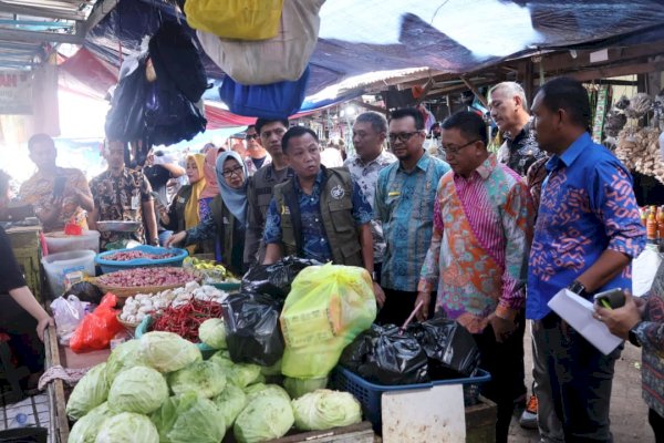 DKP Makassar Laksanakan Operasi Pasar, Alamsyah: Antisipasi Kenaikan Harga Jelang Idul Adha 1445 H