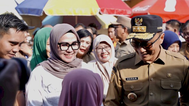 Ketua DPRD Sulsel, Andi Ina Kartika Bersama Pj Gubernur Sulsel Cek Stabilitasi Harga di Pasar Tradisional
